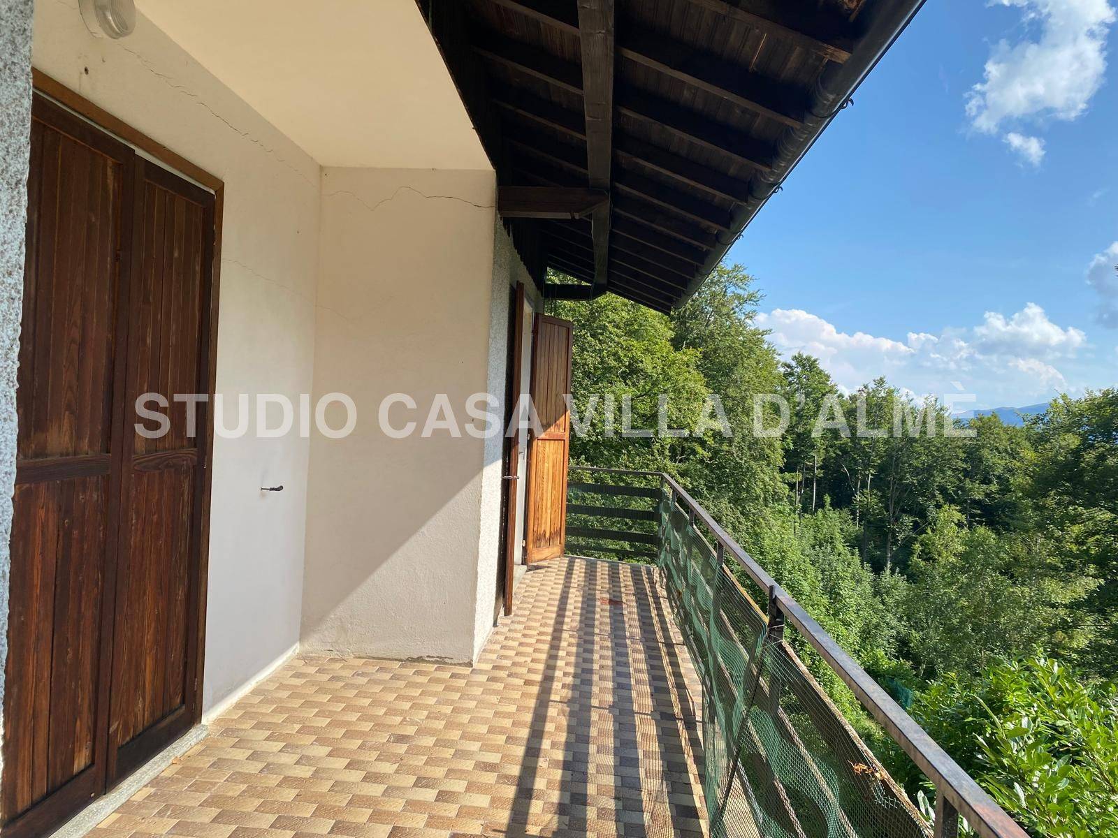 Chalet a Fuipiano Valle Imagna