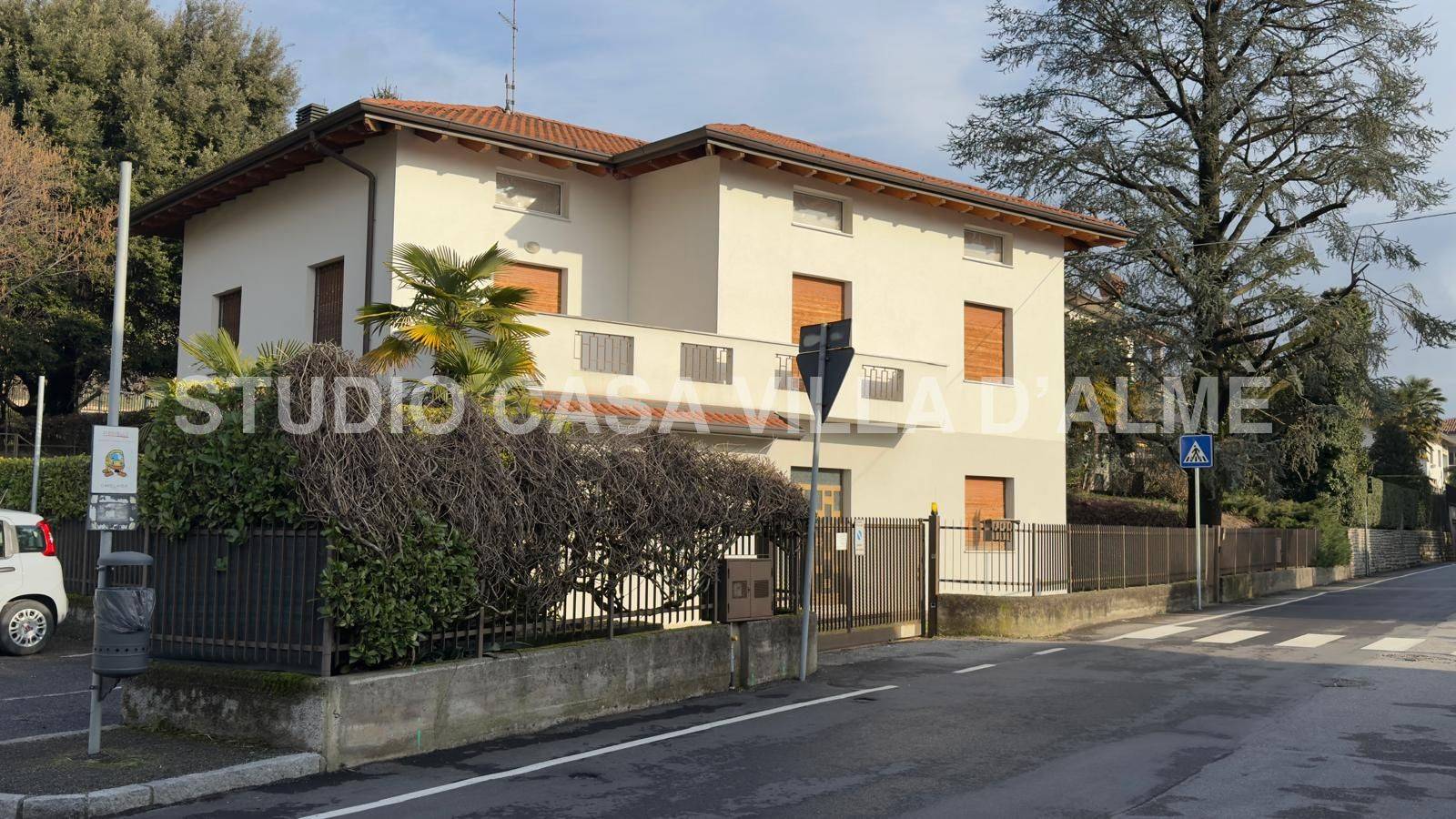 Porzione di casa a Villa d'Almè